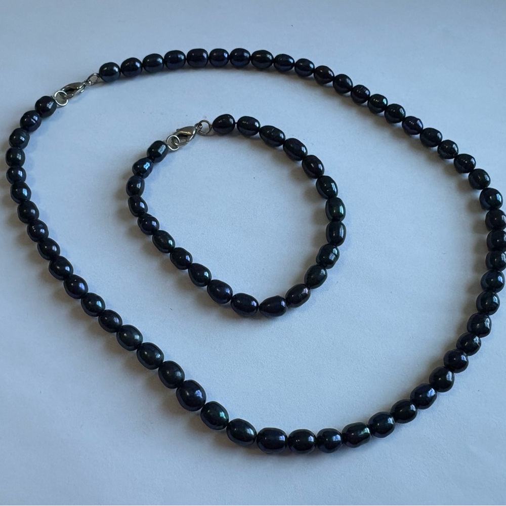Black Freshwater Pearl Necklace & Bracelet Set – Classic Elegance